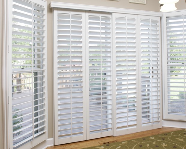 Sliding doors with plantation shutters